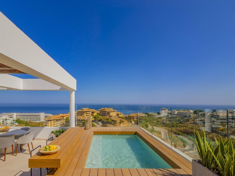 Villa for Sale in Higueron, Fuengirola, Malaga 24