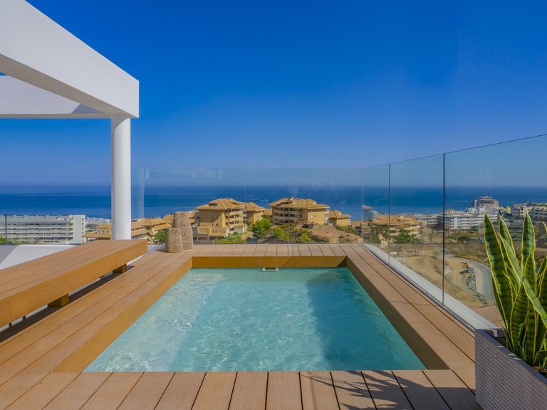 Villa for Sale in Higueron, Fuengirola, Malaga 27