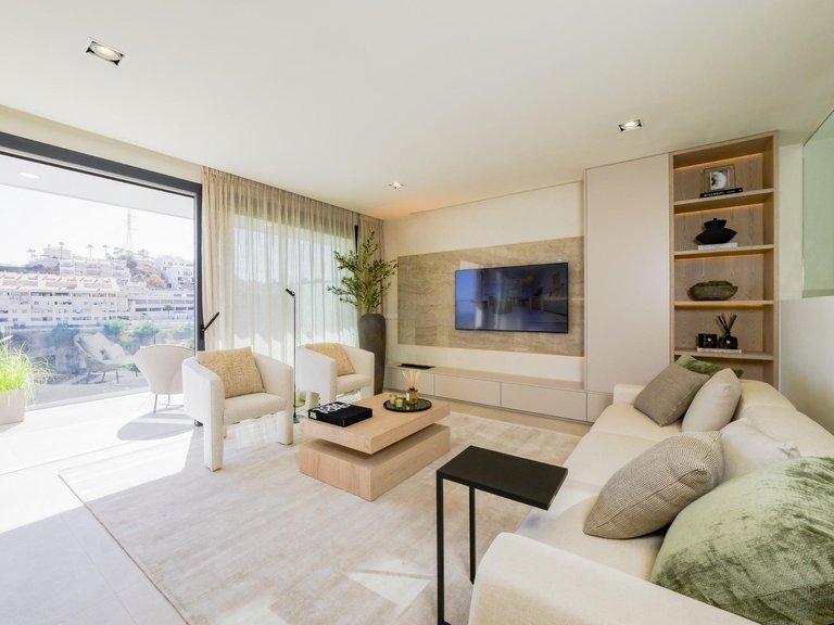 Villa for Sale in Higueron, Fuengirola, Malaga 30