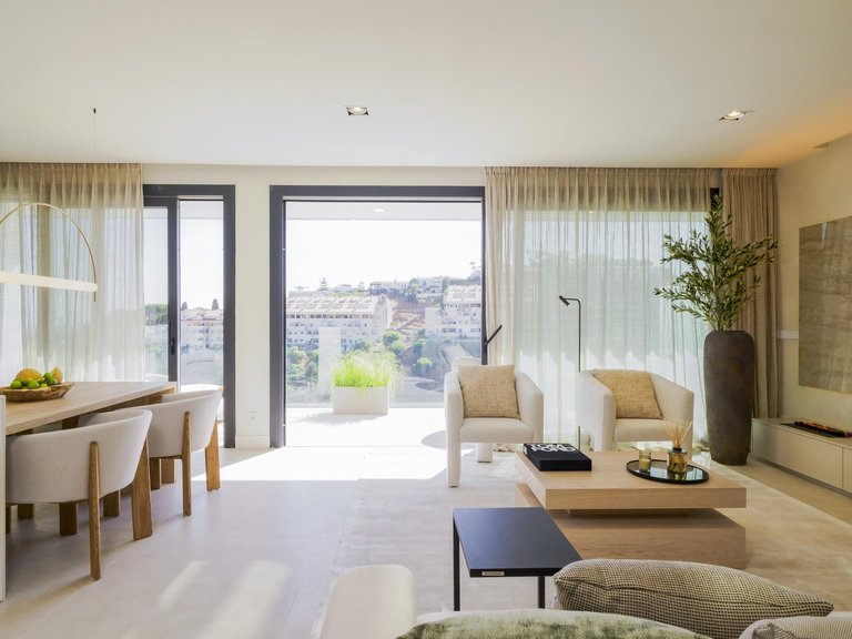 Villa for Sale in Higueron, Fuengirola, Malaga 31