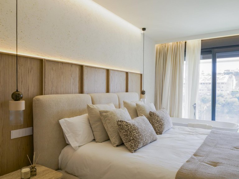 Villa for Sale in Higueron, Fuengirola, Malaga 44