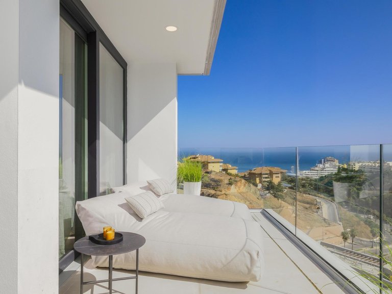 Villa for Sale in Higueron, Fuengirola, Malaga 40