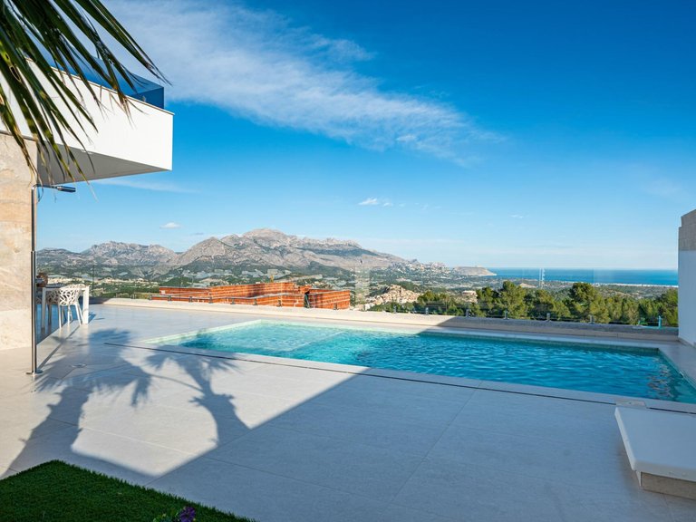 Villa for Sale in Polop Hills, Polop, Alicante 3