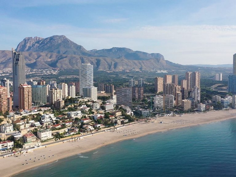 Apartment for Sale in Benidorm, Alicante 30