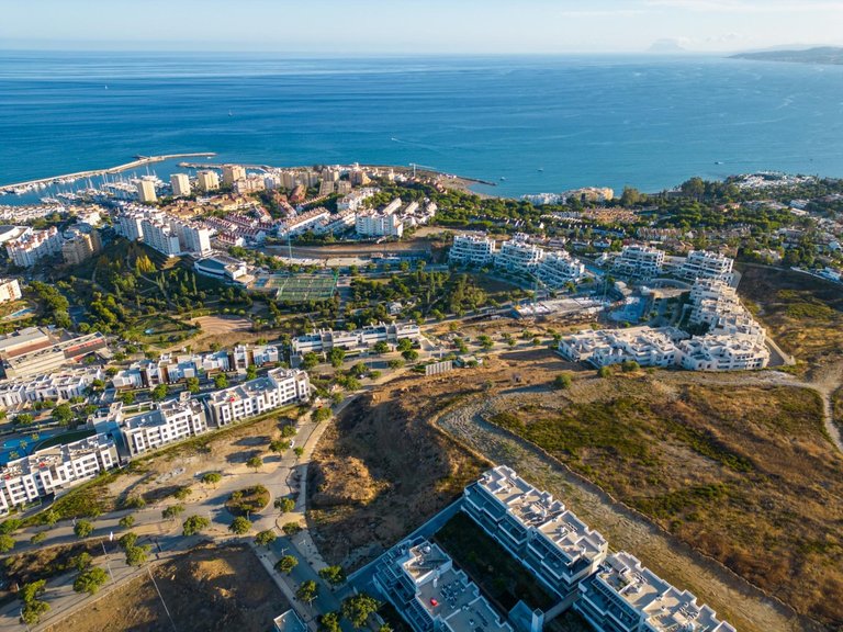 Apartment for Sale in Las Mesas, Estepona, Malaga 16