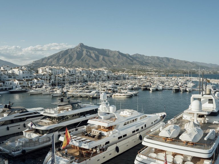 Apartment for Sale in Nueva Andalucia, Marbella, Malaga 9
