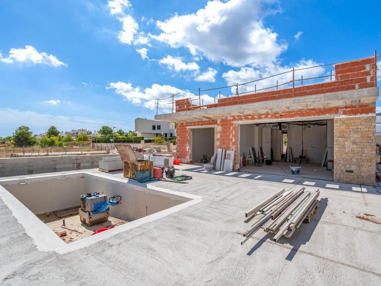 Villa for Sale in Polop, Alicante 2