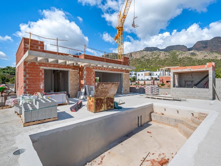 Villa for Sale in Novapolop Polop, Alicante 2