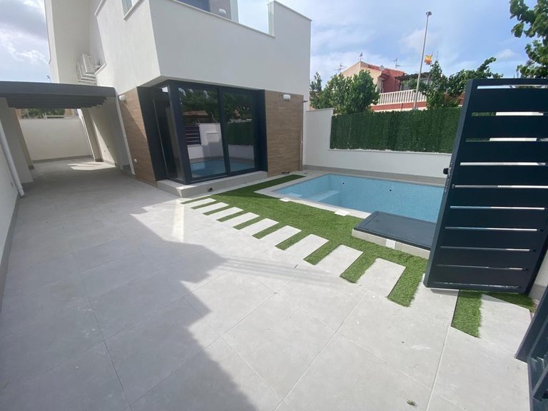 Villa for Sale in La Concha, Los Alcazares, Murcia 2