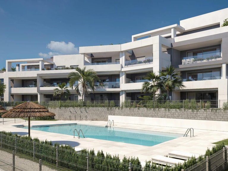 Apartment for Sale in Parque Selwo, Estepona, Malaga 1