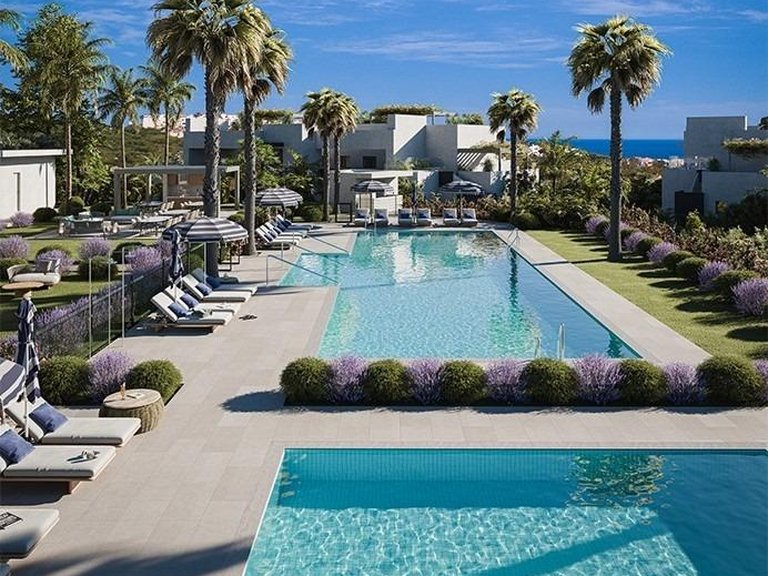Apartment for Sale in Doña Julia Golf, Casares, Malaga 1