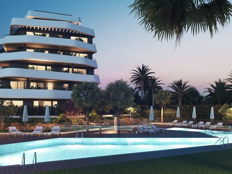 Apartment for Sale in Playa de Los Alamos, Torremolinos, Malaga 3