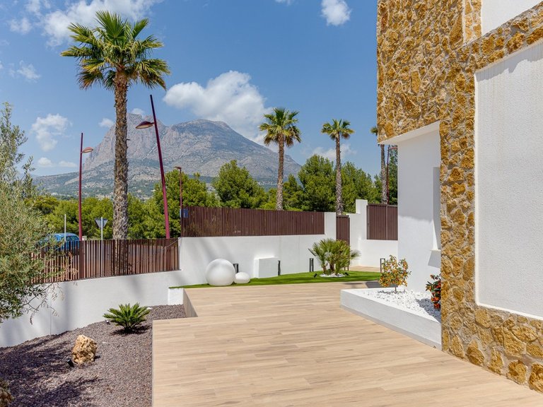 Villa for Sale in Finestrat, Alicante 25