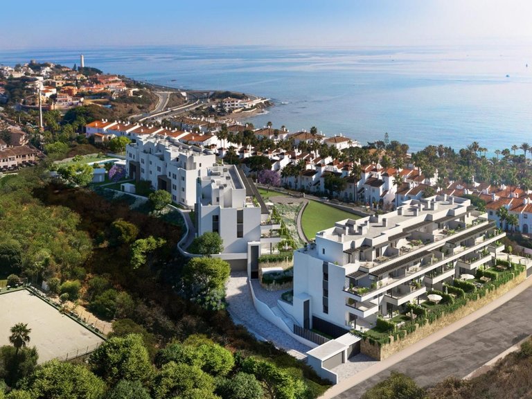 Apartment for Sale in Playa Marina Mijas, Malaga 1