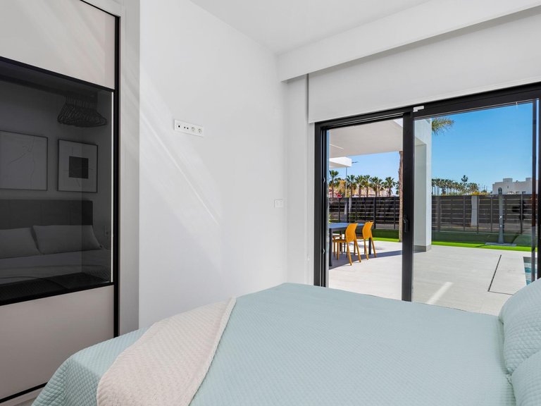 Villa for Sale in Algorfa La Finca Golf Resort, Alicante 18