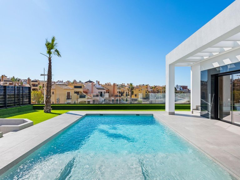 Villa for Sale in Algorfa La Finca Golf Resort, Alicante 38