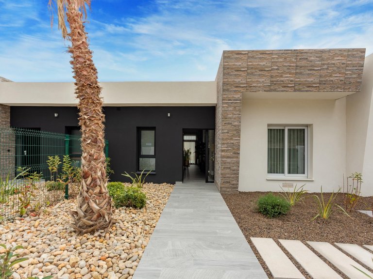 Villa for Sale in La Finca Golf, Algorfa, Alicante 7