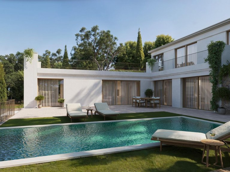 Villa for Sale in Elviria, Marbella, Malaga 3