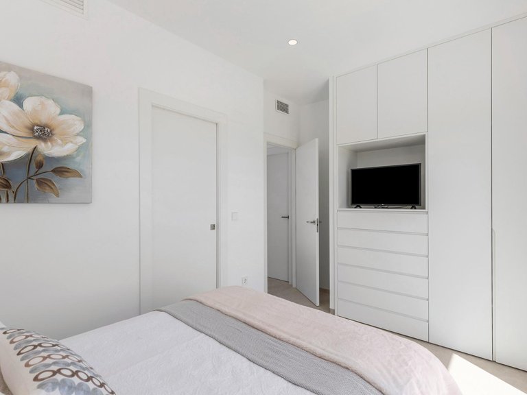 Villa for Sale in Los Alcazares La Serena Golf, Murcia 16