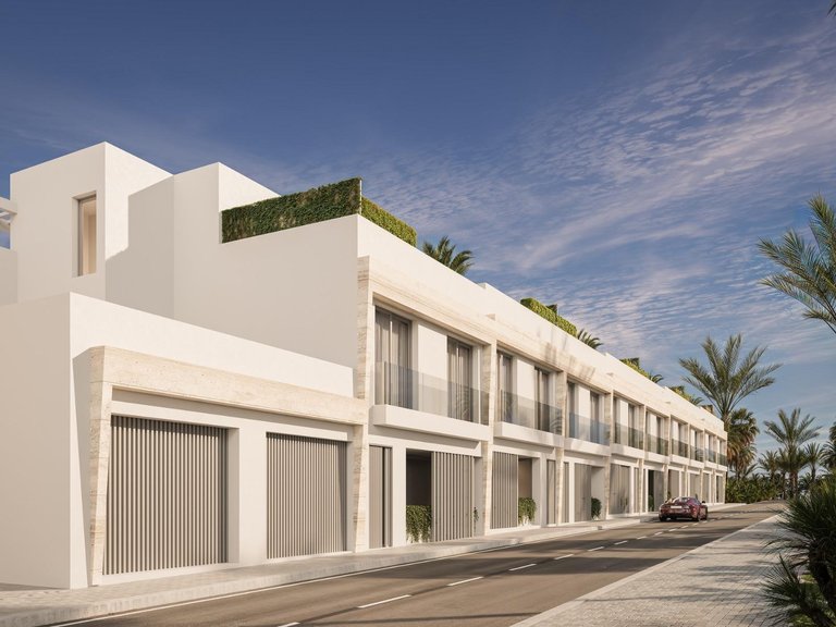 Villa for Sale in El Ingenio, Marbella, Malaga 1