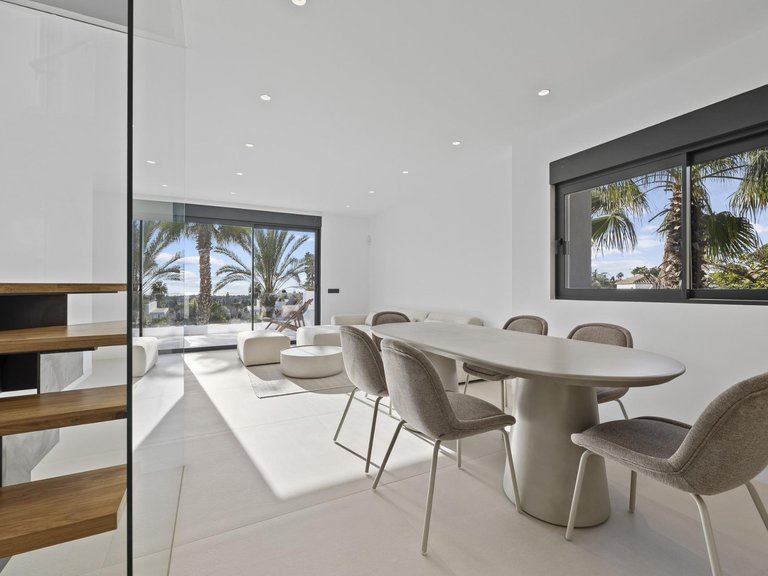 Apartment for Sale in El Paraíso, Estepona, Malaga 7