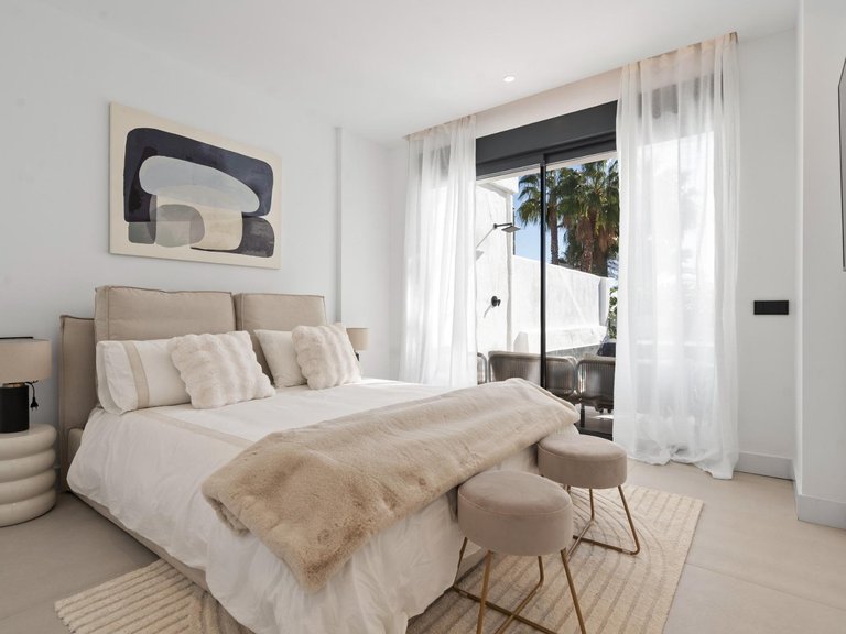 Apartment for Sale in El Paraíso, Estepona, Malaga 14