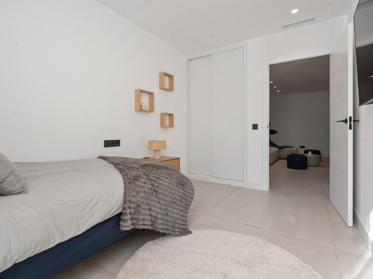 Apartment for Sale in El Paraíso, Estepona, Malaga 27