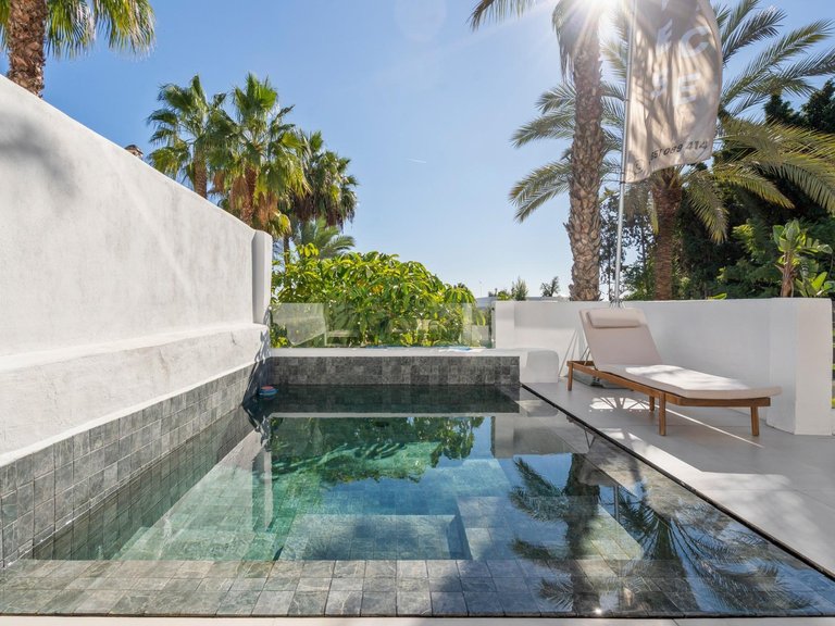 Apartment for Sale in El Paraíso, Estepona, Malaga 5