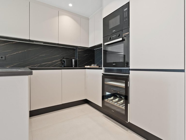Apartment for Sale in El Paraíso, Estepona, Malaga 10