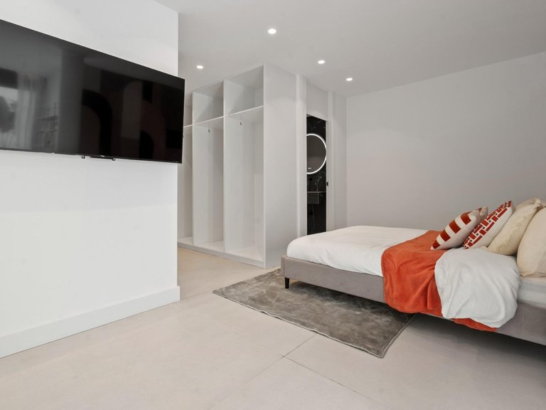 Apartment for Sale in El Paraíso, Estepona, Malaga 24