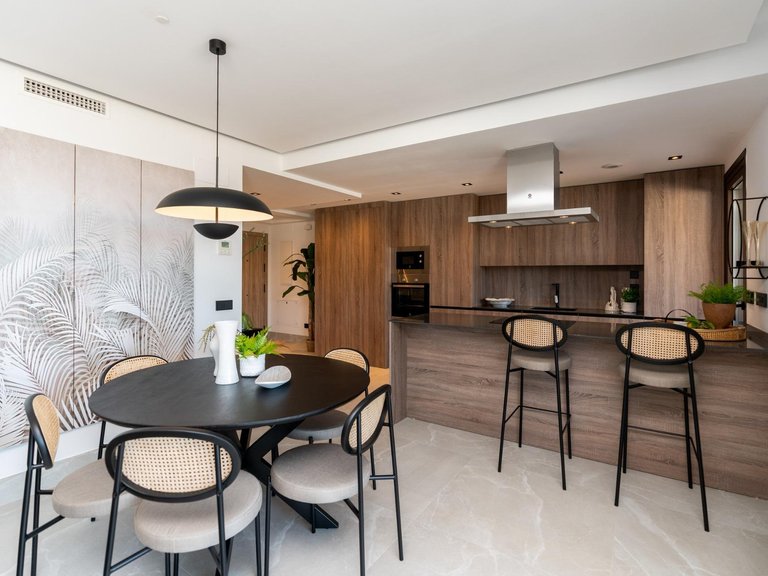 Apartment for Sale in Urbaniz. Cerros Del Lago Istán, Malaga 10