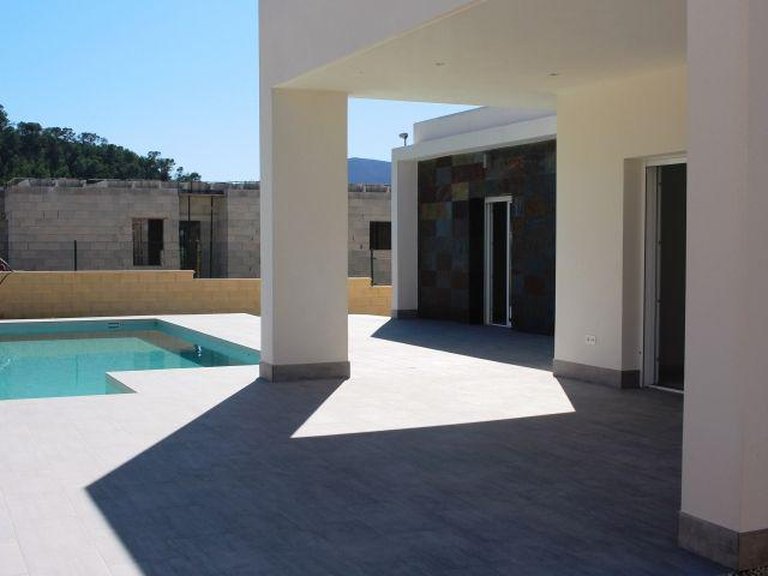 Villa for Sale in La Romana, Alicante 12