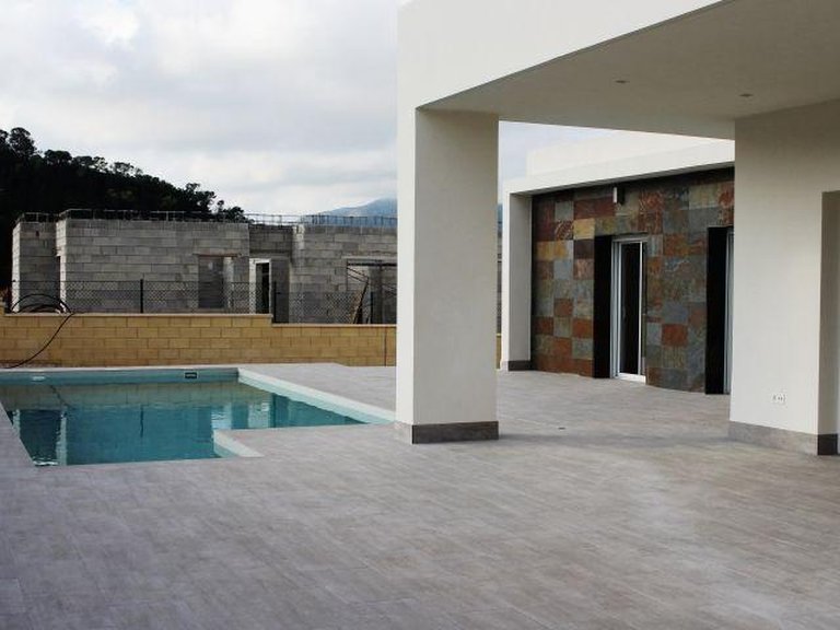 Villa for Sale in La Romana, Alicante 14