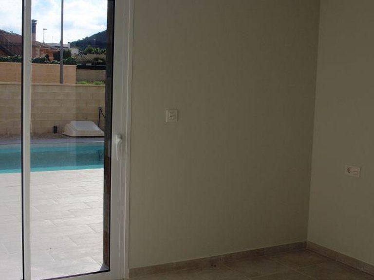 Villa for Sale in La Romana, Alicante 9