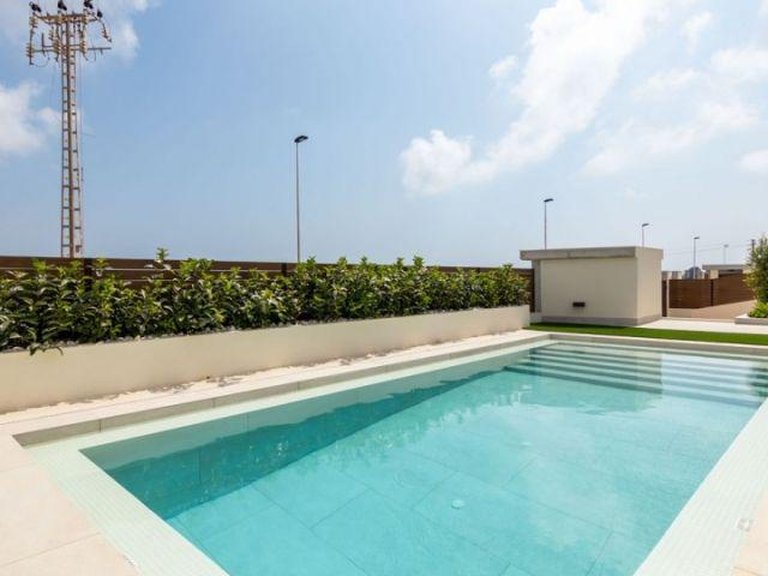 Villa for Sale in Torrevieja, Alicante 3