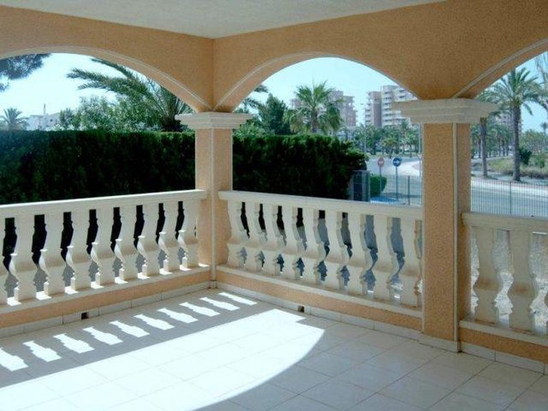 Villa for Sale in La Manga Del Mar Menor, Murcia 5