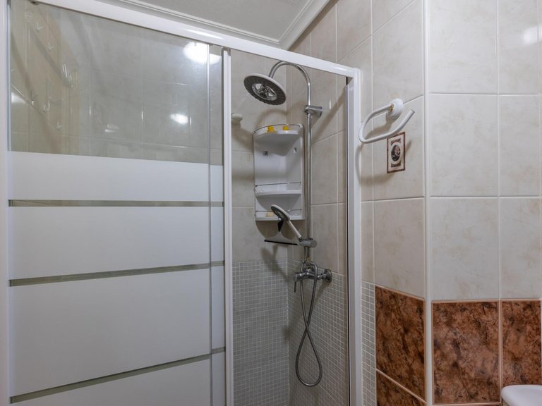 Apartment for Sale in Torrevieja, Alicante, 18