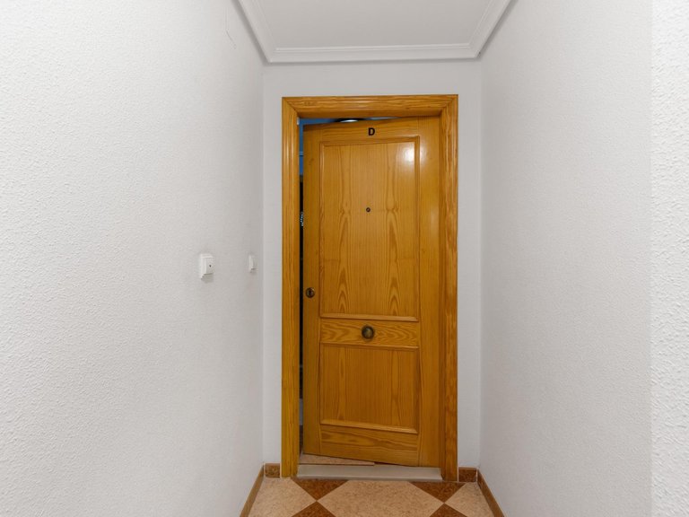 Apartment for Sale in Torrevieja, Alicante, 19