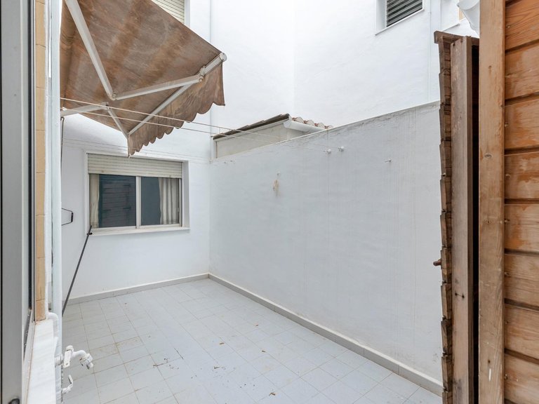 Apartment for Sale in Torrevieja, Alicante, 13