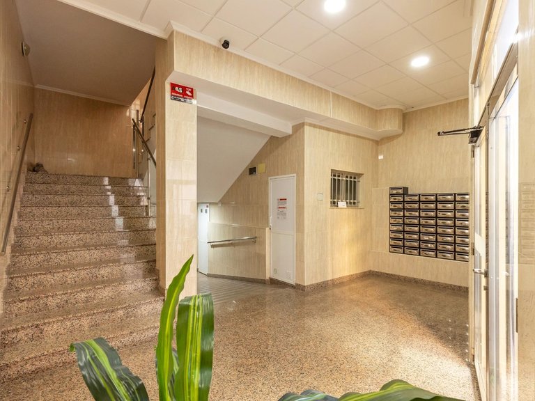 Apartment for Sale in Torrevieja, Alicante, 25