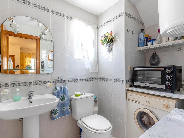 Villa for Sale in Torrevieja, Alicante, 10