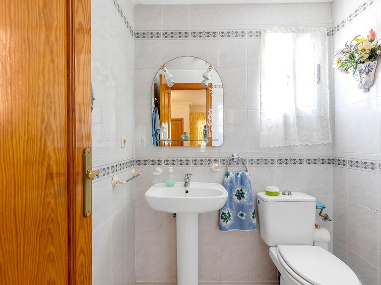 Villa for Sale in Torrevieja, Alicante, 9
