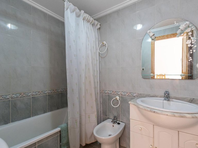 Apartment for Sale in Torrevieja, Alicante, 16