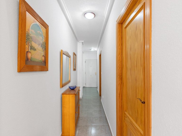 Apartment for Sale in Torrevieja, Alicante, 19