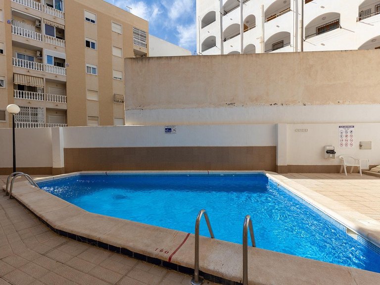 Apartment for Sale in Torrevieja, Alicante, 22