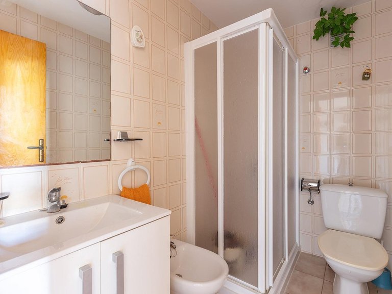 Apartment for Sale in Torrevieja, Alicante, 16