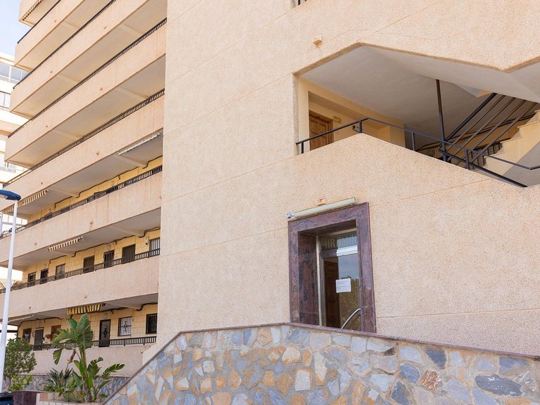 Apartment for Sale in Torrevieja, Alicante, 20