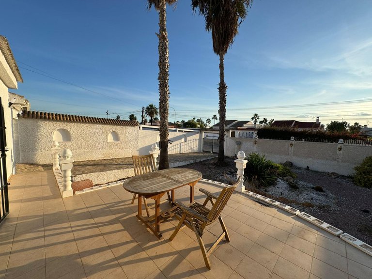Villa for Sale in Torrevieja, Alicante, 10