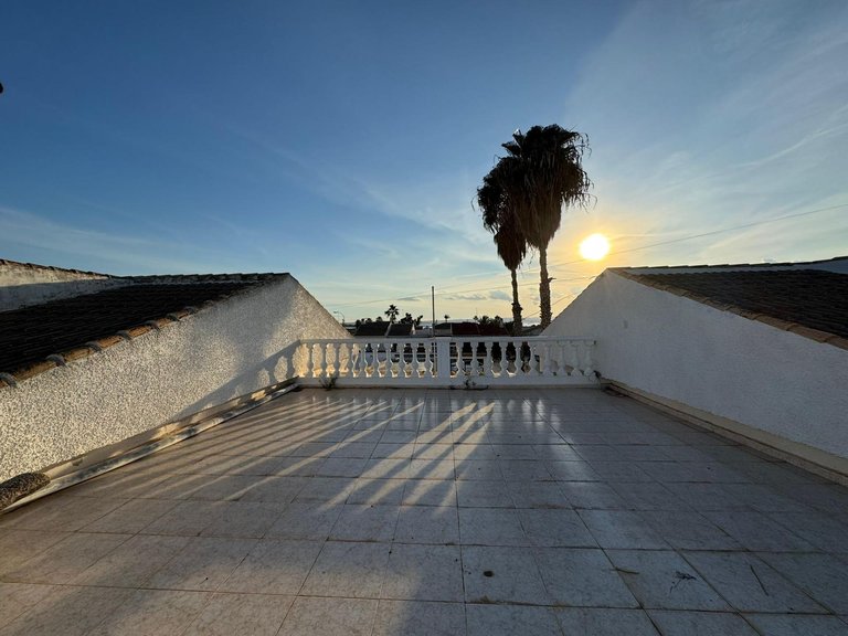 Villa for Sale in Torrevieja, Alicante, 19
