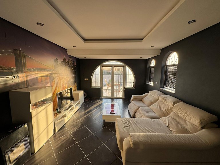 Villa for Sale in Torrevieja, Alicante, 24